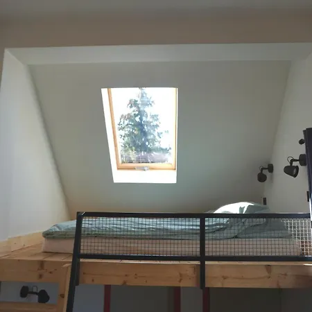 בית הארחה Montana *